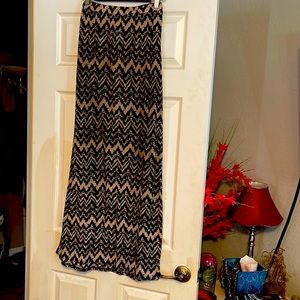 Maxi stretch skirt